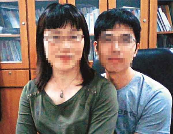 网络疯传厦门大学“师生畸恋”当事人开微博回应_新闻台_中国网络电视台