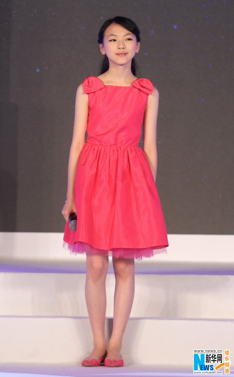 童星豆豆将在伦敦开唱 成龙吃醋刘德华助威