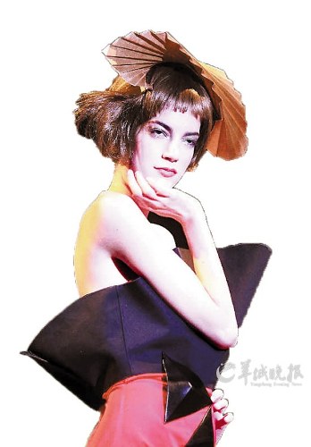 民间称白<em>头发拔</em>一根长三根 专家称<em>没有</em>科学依