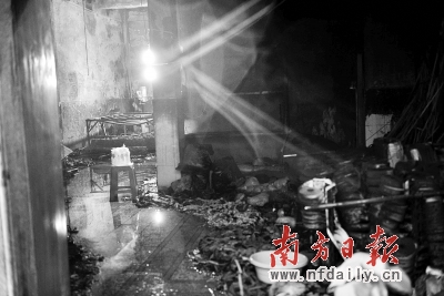 <em>汕头文胸厂</em>纵火案嫌犯:为讨欠薪报复老板_新闻