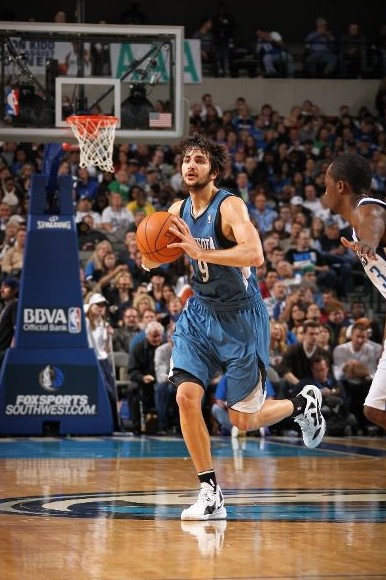 23/40卢比奥传球北京时间1月26日,小牛主场90-105不敌森林狼,止步三