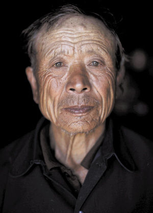 曲靖市委:"陆良八老"是新时代滇版"活雷锋"(组图)