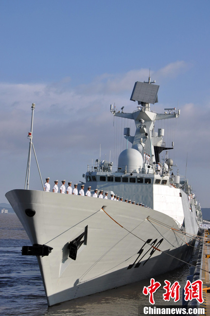 "舟山号" "徐州号"导弹护卫舰   2009年12月14日,中国人民解放军海军