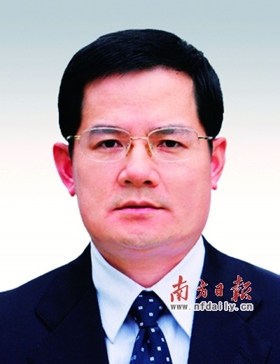 中共广东省第十一届委员会常委简历附图