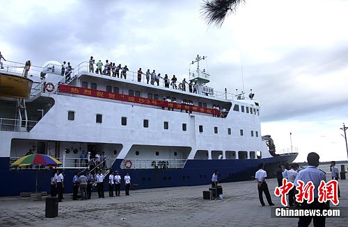 "琼沙3号"增开航班首航三沙永兴岛 每月4趟