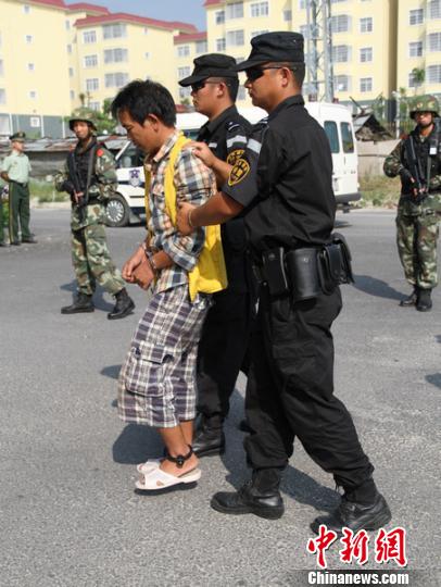 缅甸边民在云南偷窃"发财树"时枪杀保安