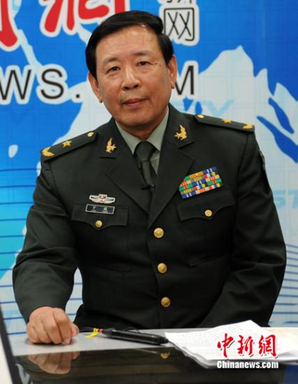 中国军事科学学会副秘书长罗援少将5月4日做客中新网《新闻大家谈》